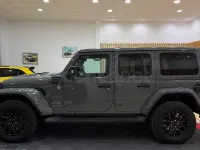 Usado Jeep Wrangler Sahara 381 CV (280 kW) 2021 Gris / plata SUV