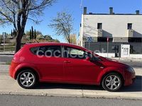 Usado Seat Leon Reference 140 CV (102 kW) 2006 Rojo Utilitario