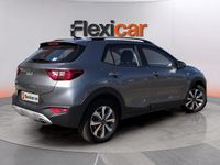 Usado Kia Stonic 84 CV (61 kW) 2024 Gris SUV