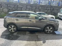 Usado Peugeot 3008 Allure 225 CV (165 kW) 2021 Gris / plata SUV