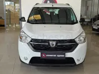 Usado Dacia Lodgy Comfort 102 CV (75 kW) 2019 Blanco Monovolumen