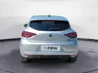 Begagnad Renault Clio V Techno 140 HK (102 kW) 2023 Blå Sedan