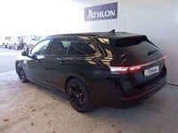 Usado VW Passat R-line 150 CV (110 kW) 2024 Negro Familiar