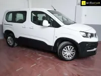 Usado Peugeot Rifter Active 102 CV (75 kW) 2021 Blanco Monovolumen