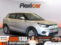 Usado SsangYong Tivoli 129 CV (94 kW) 2016 Gris SUV