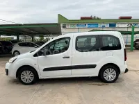 Usado Citroën Berlingo Live 100 CV (73 kW) 2016 Blanco Monovolumen