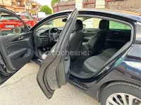 Usado Opel Insignia Selective 136 CV (100 kW) 2019 Azul Berlina