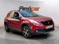 Usado Peugeot 2008 GT-line 131 CV (96 kW) 2018 Rojo SUV