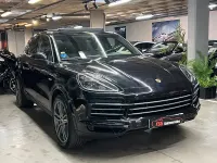 Usado Porsche Cayenne E-Hybrid 462 CV (339 kW) 2018 Negro SUV