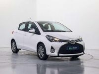 Usado Toyota Yaris Active 99 CV (72 kW) 2015 Blanco Utilitario