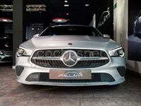 Usado Mercedes CLA200 Shooting Brake 150 CV (110 kW) 2020 Gris / plata Familiar