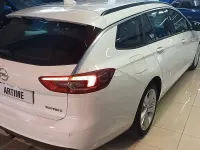Usado Opel Insignia Business 110 HP (80 kW) 2018 Branco Carrinha