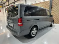 Usado Mercedes V200 Avantgarde 136 CV (100 kW) 2017 Gris / plata Monovolumen
