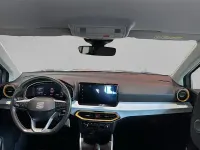 Usado Seat Arona Style 115 CV (84 kW) 2025 Gris / plata SUV