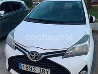 Usado Toyota Yaris City 69 CV (50 kW) 2015 Blanco Berlina