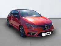 Usado Renault Mégane Bose Edition 130 CV (95 kW) 2016 Rojo Berlina