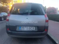 Usado Renault Scenic E-Tech Dynamique 130 CV (95 kW) 2008 Gris / plata Monovolumen