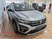 Usado Dacia Sandero Comfort 91 CV (66 kW) 2022 Gris / plata Utilitario