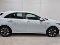 Usado Kia Ceed 100 CV (73 kW) 2024 Blanco Utilitario