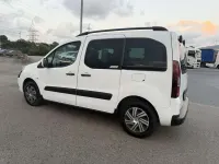 Usado Citroën Berlingo Seduction 114 CV (83 kW) 2015 Blanco Monovolumen