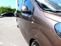Usado Peugeot Traveller Business-Line 150 CV (110 kW) 2019 Marrón Monovolumen