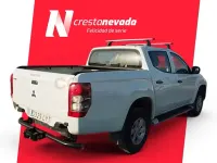 Usado Mitsubishi L200 150 CV (110 kW) 2022 Blanco Pickup/Camioneta
