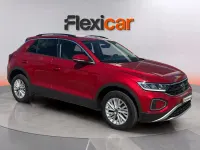 Usado VW T-Roc Life 110 CV (80 kW) 2022 Rojo SUV