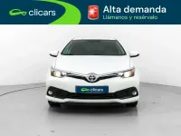 Usado Toyota Auris Business Edition 116 CV (85 kW) 2018 Blanco Berlina