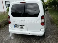 Usado Peugeot Partner Tepee Access 100 CV (73 kW) 2016 Blanco Monovolumen