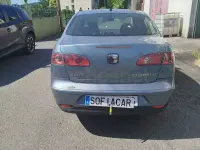 Usado Seat Cordoba Reference 100 CV (73 kW) 2005 Gris / plata Berlina