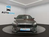 Usado Ford Focus ST-Line 120 CV (88 kW) 2018 Gris / plata Berlina