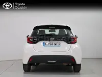 Usado Toyota Yaris 125 CV (91 kW) 2023 Blanco Utilitario