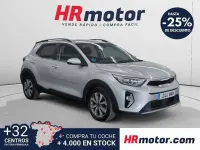 Usado Kia Stonic 101 CV (74 kW) 2024 Gris SUV