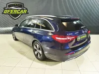 Usado Mercedes C200 204 CV (150 kW) 2023 Azul Familiar