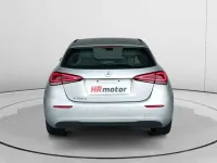 Usado Mercedes A180 116 CV (85 kW) 2021 Gris Utilitario