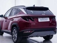 Usado Hyundai Tucson 150 CV (110 kW) 2023 Sunset red/phantom black SUV
