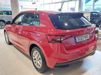 Usado Skoda Fabia Ambition 110 CV (80 kW) 2024 Rojo Berlina