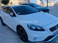 Usado Volvo V40 R-Design Momentum 150 CV (110 kW) 2014 Blanco Berlina