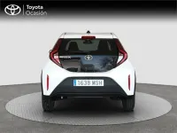 Usado Toyota Aygo X Play 72 CV (52 kW) 2024 Blanco SUV