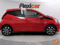 Usado Toyota Aygo x-style 72 CV (52 kW) 2021 Rojo Utilitario