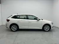 Usado Skoda Scala Ambition 115 CV (84 kW) 2020 Blanco Utilitario