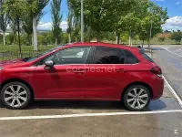 Usado Citroën C4 Feel 120 CV (88 kW) 2015 Rojo Berlina