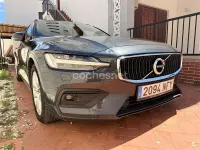 Usado Volvo V60 150 CV (110 kW) 2019 Gris / plata Familiar