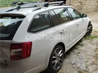 Usado Skoda Octavia RS 184 CV (135 kW) 2013 Blanco Familiar