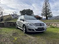 Usado Mercedes B180 109 CV (80 kW) 2009 Gris / plata Monovolumen