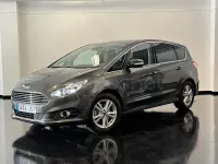 Usado Ford S-MAX Titanium 160 CV (117 kW) 2016 Gris / plata Monovolumen