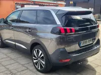 Usado Peugeot 5008 Allure 130 CV (95 kW) 2018 Gris / plata SUV