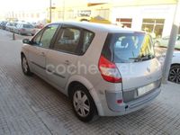 Usado Renault Scénic II Dynamique 120 CV (88 kW) 2004 Gris / plata Monovolumen