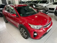 Usado Kia Stonic 120 CV (88 kW) 2017 Rojo SUV