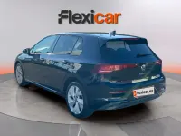 Usado VW Golf VIII 116 CV (85 kW) 2025 Negro Berlina